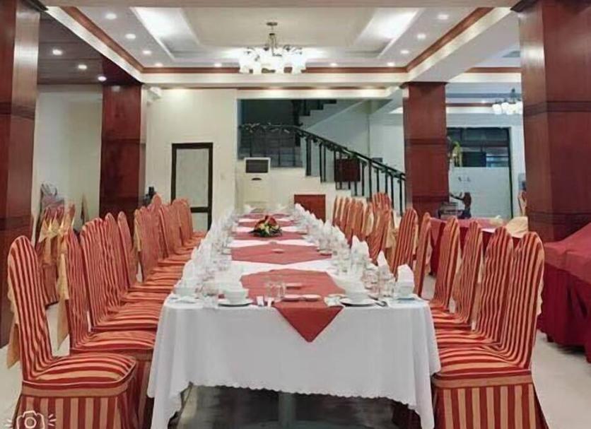Ruang konferensi Foto