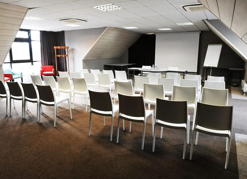 Ruang konferensi Foto