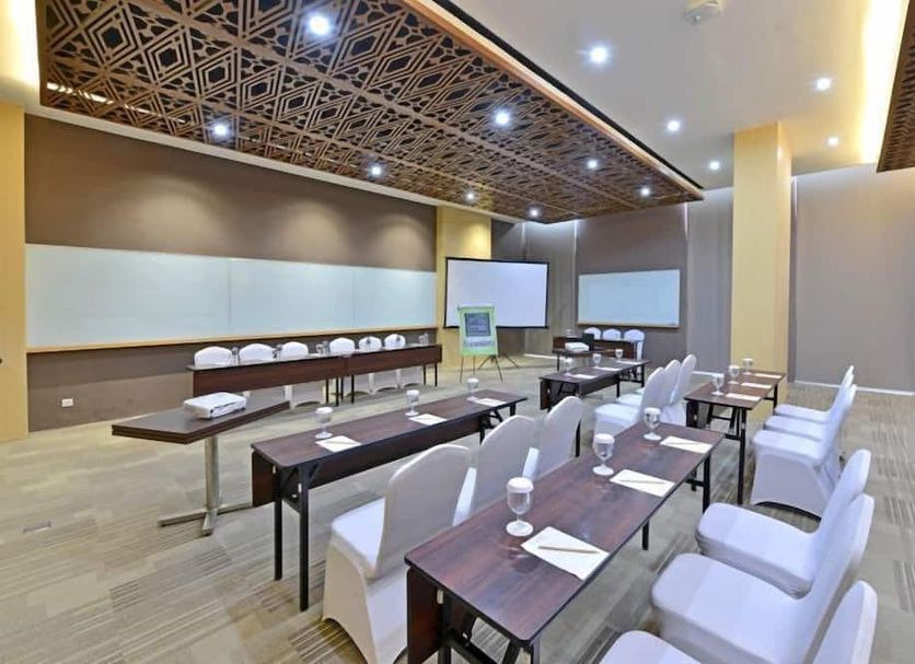 Ruang konferensi Foto