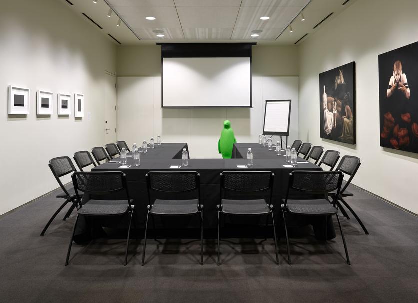 Ruang konferensi Foto
