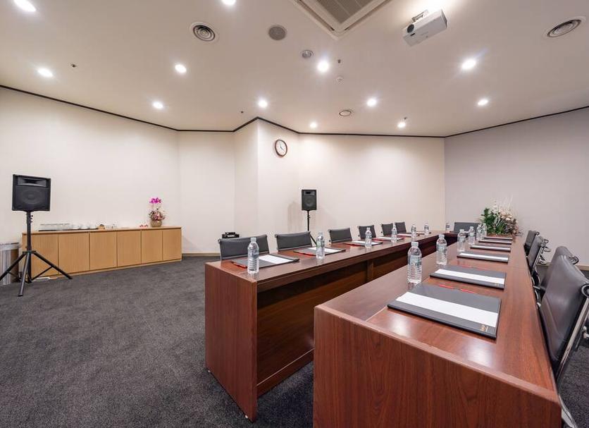 Ruang konferensi Foto