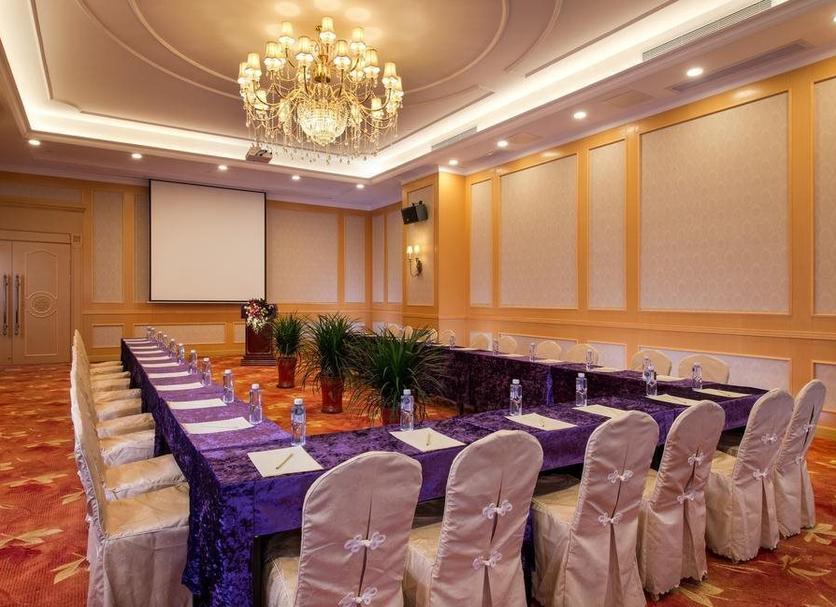 Ruang konferensi Foto