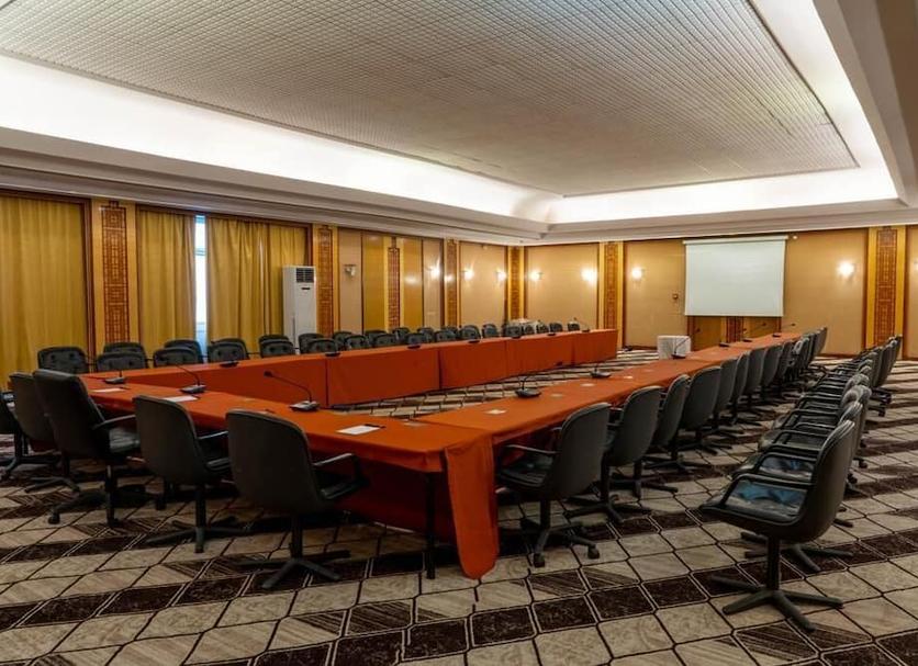 Ruang konferensi Foto
