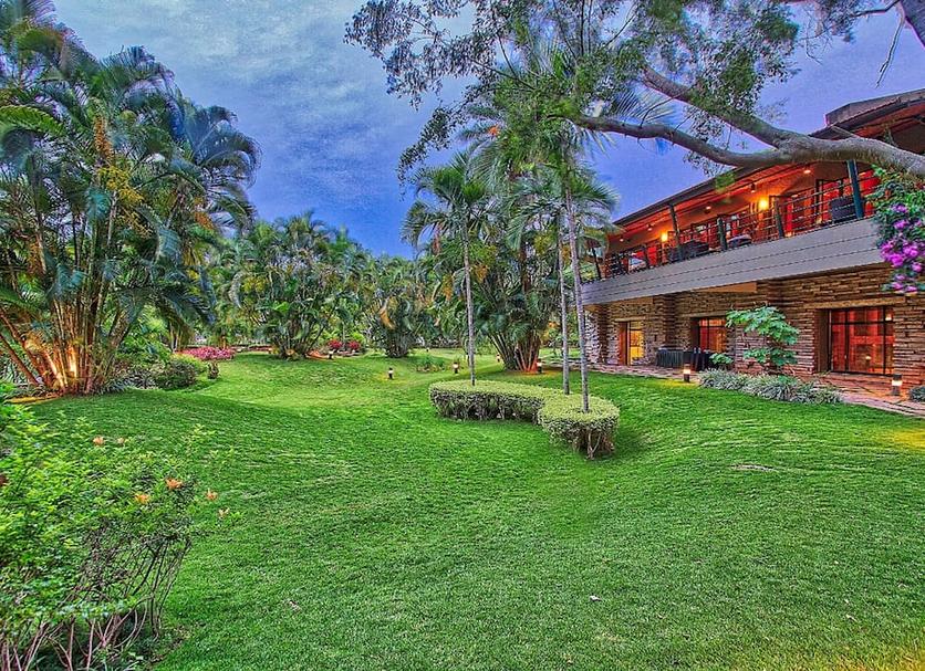 Pemandangan luar Foto