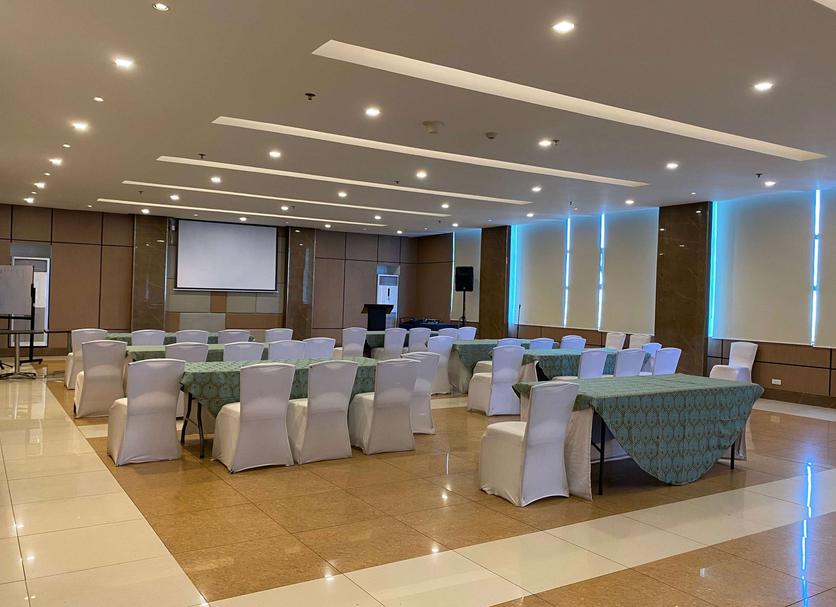 Ruang konferensi Foto
