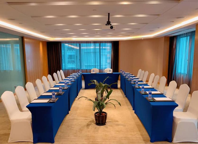 Ruang konferensi Foto