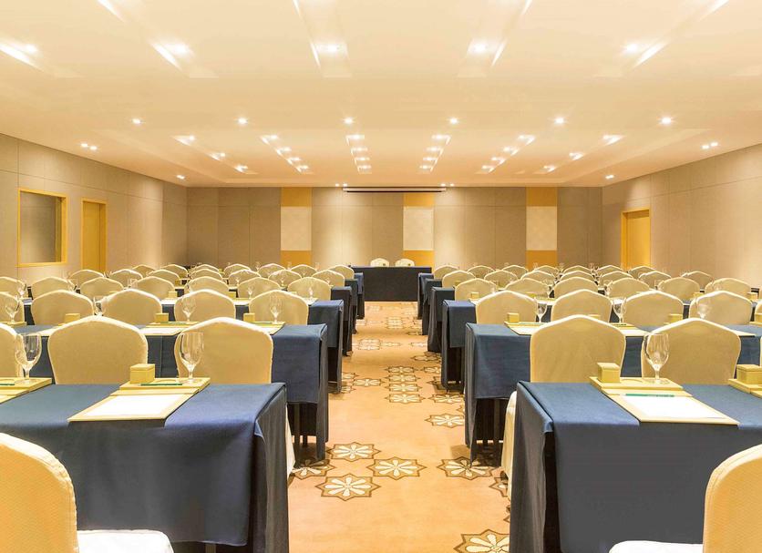 Ruang konferensi Foto