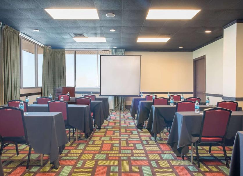 Ruang konferensi Foto
