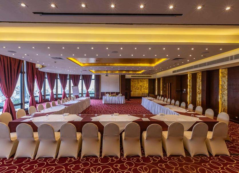 Ruang konferensi Foto