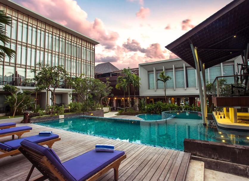 Kolam Foto
