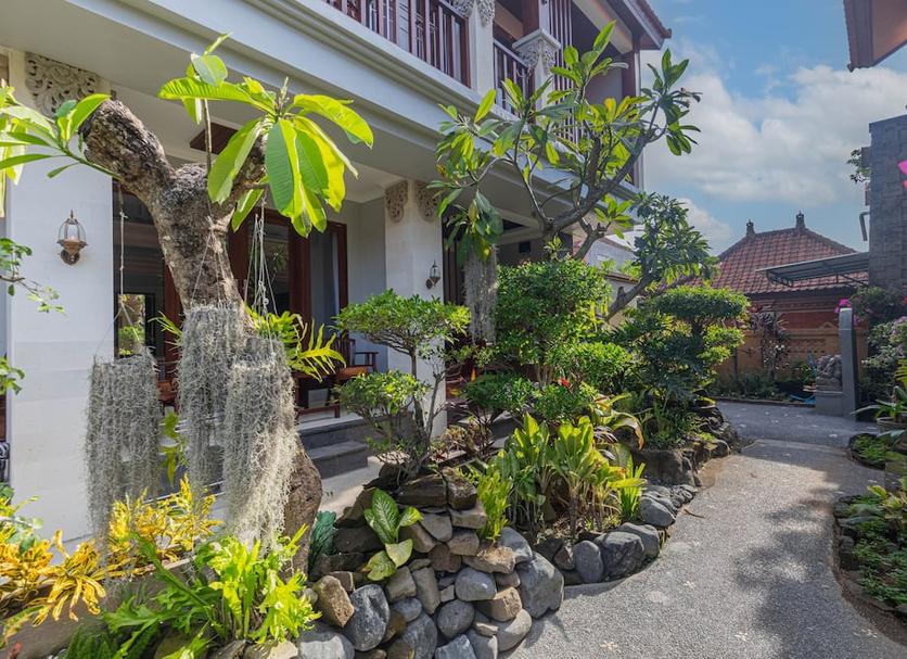 Pemandangan luar Foto