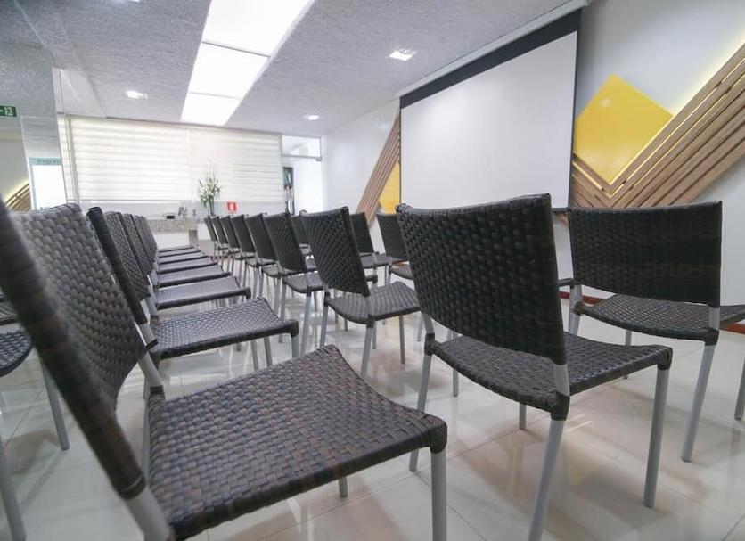 Ruang konferensi Foto