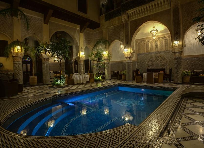 Kolam Foto