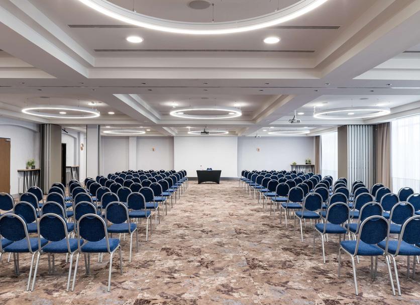 Ruang konferensi Foto