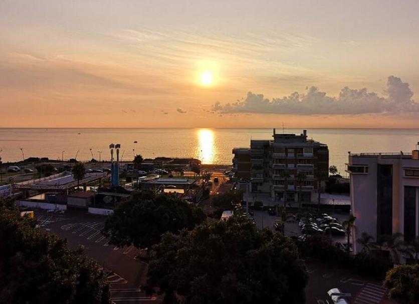 Pemandangan luar Foto