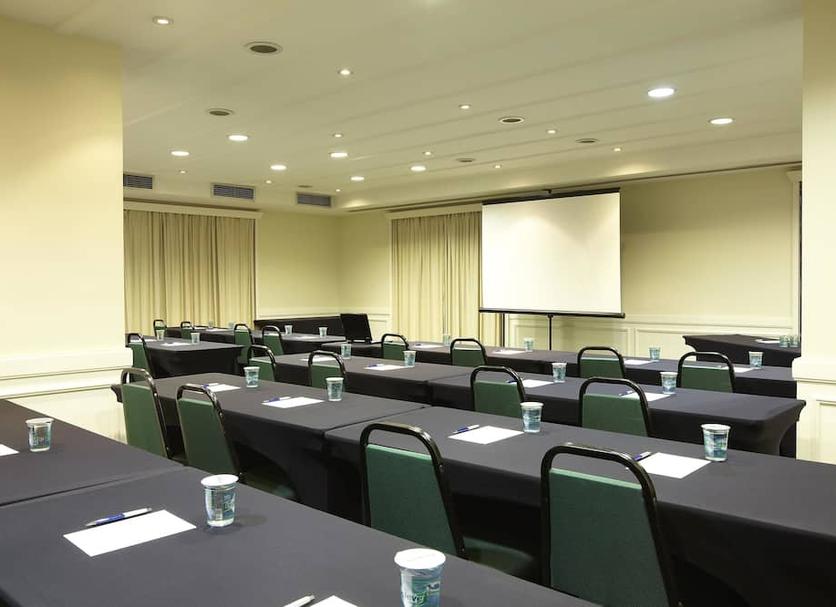 Ruang konferensi Foto