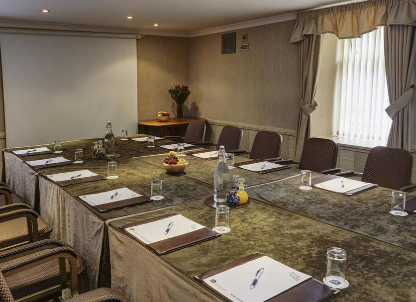 Ruang konferensi Foto