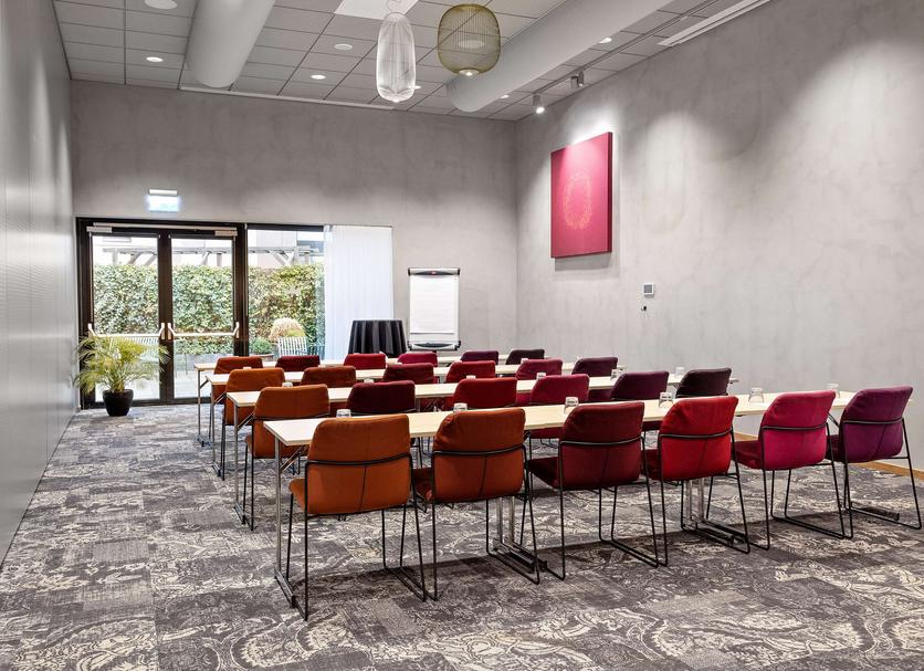 Ruang konferensi Foto