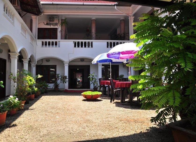 Pemandangan luar Foto