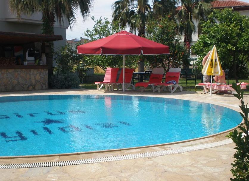 Kolam Foto