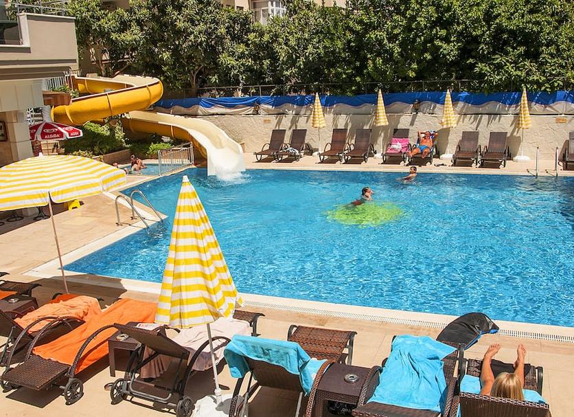Kolam Foto