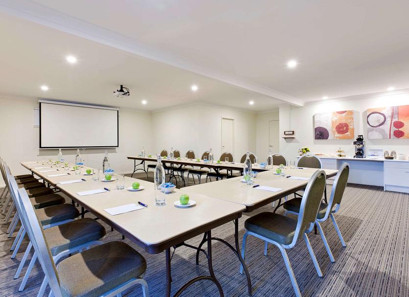 Ruang konferensi Foto