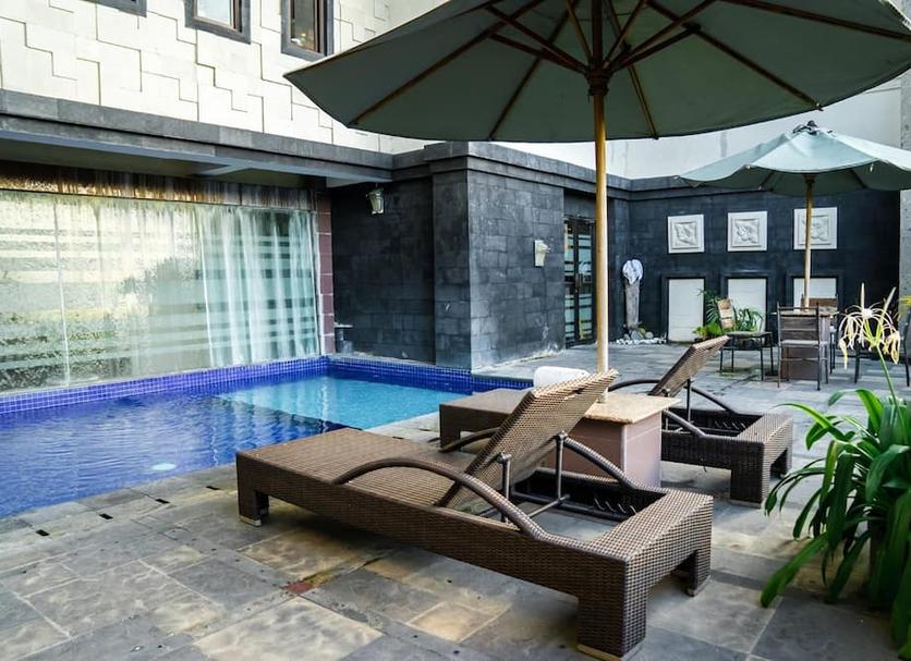 Kolam Foto