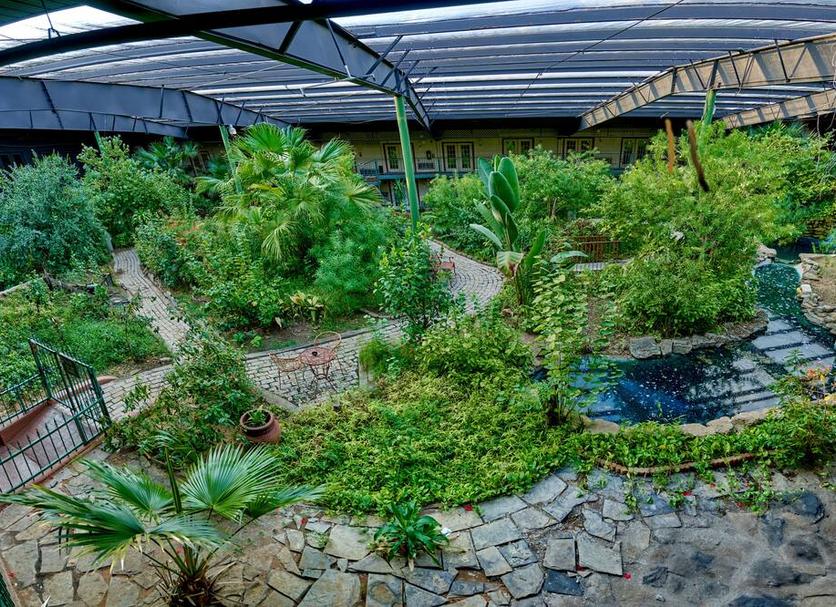 Pemandangan luar Foto