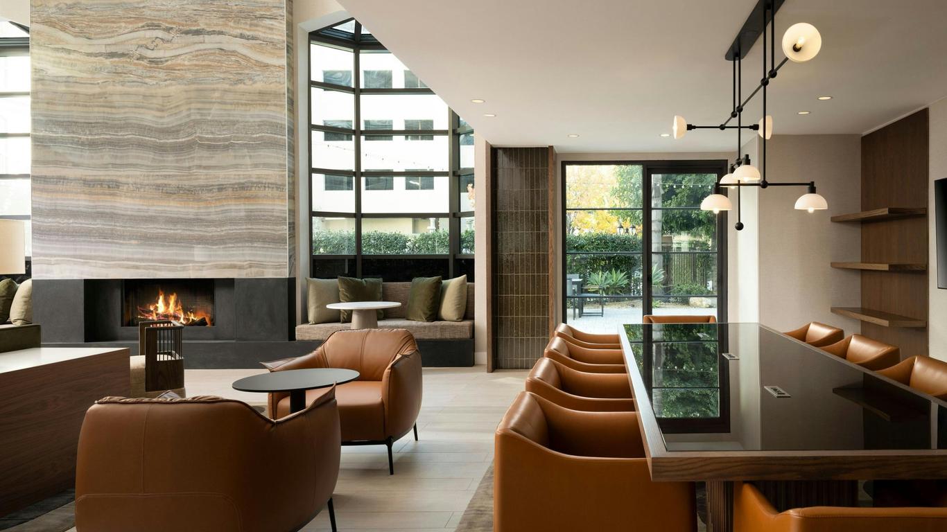 Courtyard by Marriott Los Angeles Pasadena/Old Town