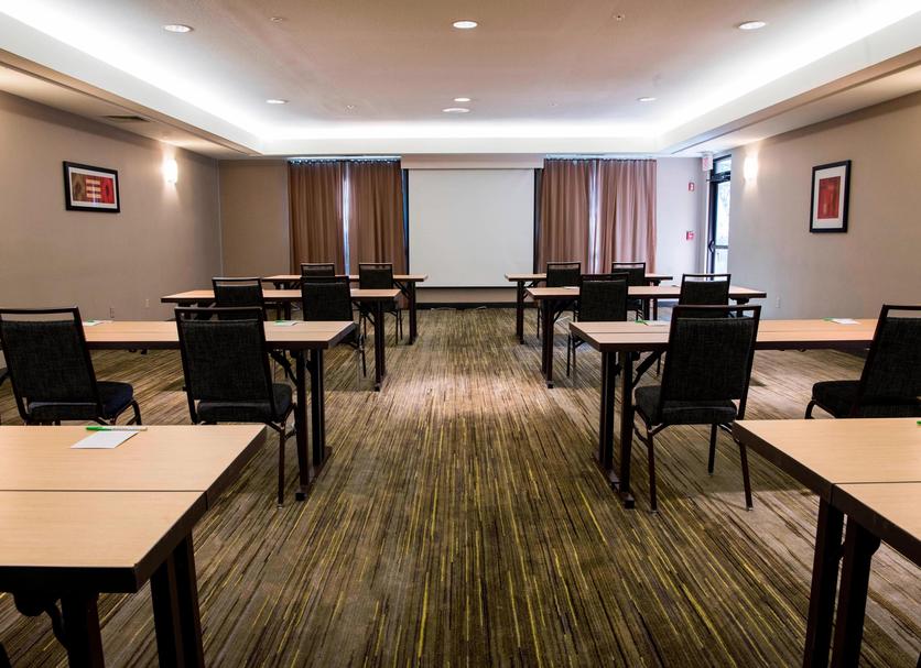 Ruang konferensi Foto