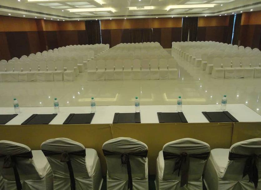 Ruang konferensi Foto
