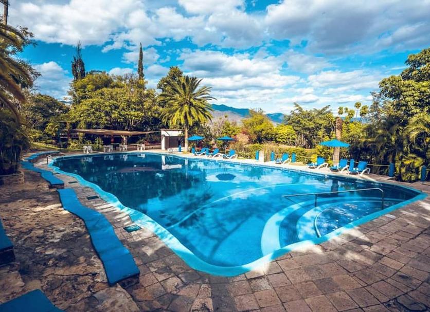 Kolam Foto