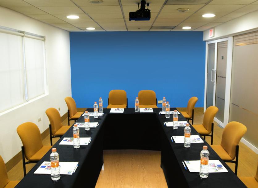 Ruang konferensi Foto