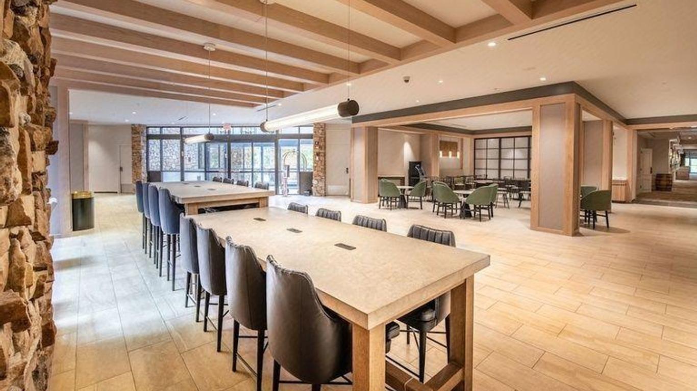 Holiday Inn Vancouver-Centre (Broadway)