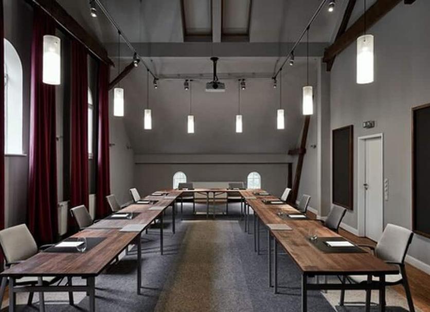 Ruang konferensi Foto