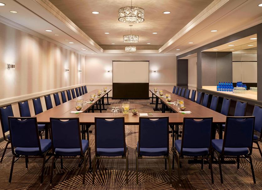 Ruang konferensi Foto