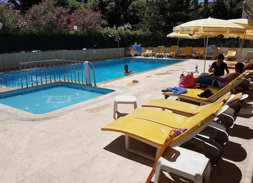 Kolam Foto