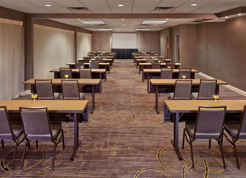 Ruang konferensi Foto
