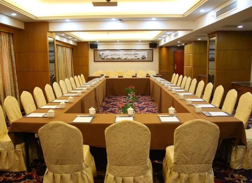 Ruang konferensi Foto
