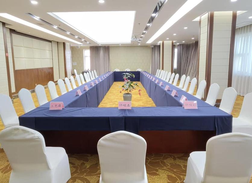 Ruang konferensi Foto