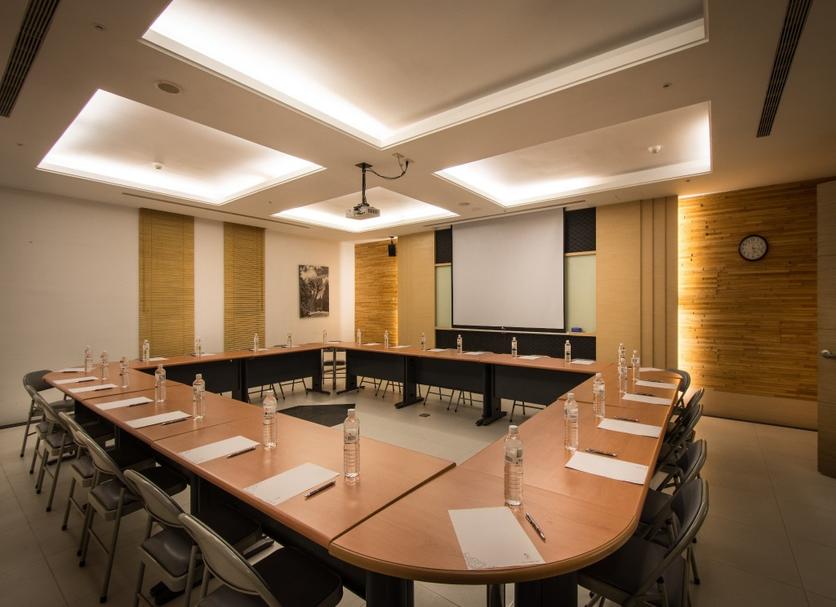 Ruang konferensi Foto