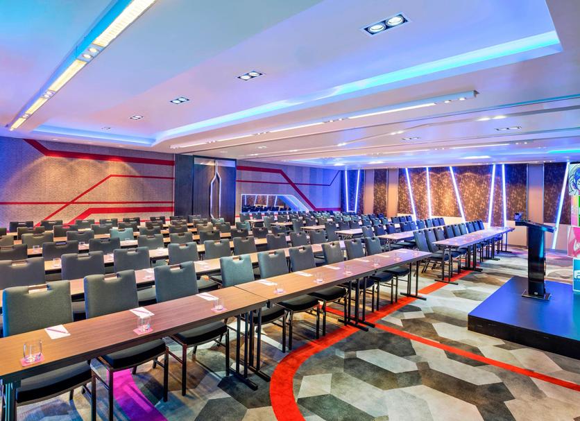 Ruang konferensi Foto