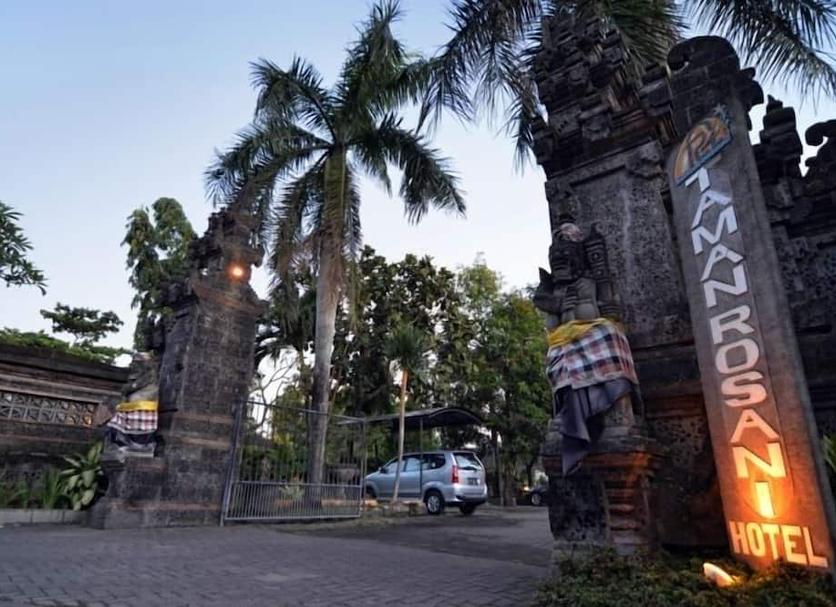Pemandangan luar Foto