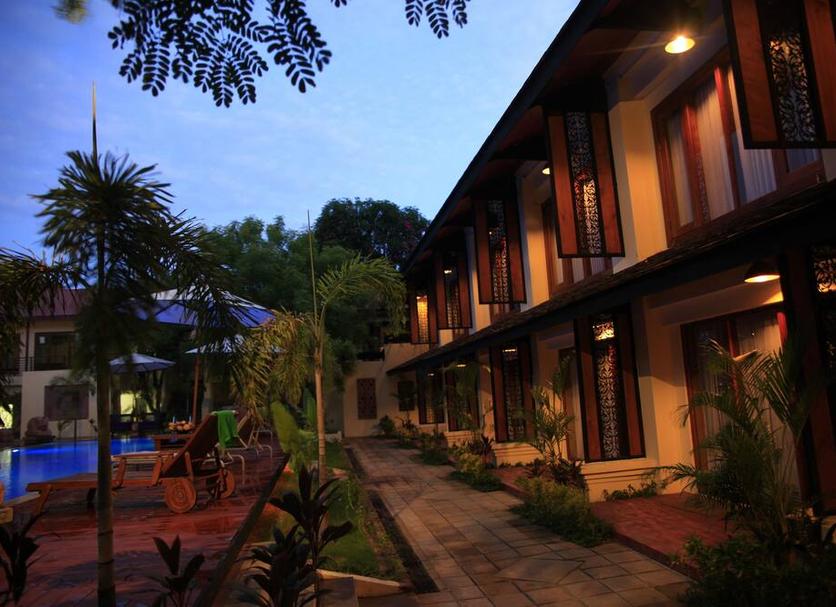 Pemandangan luar Foto