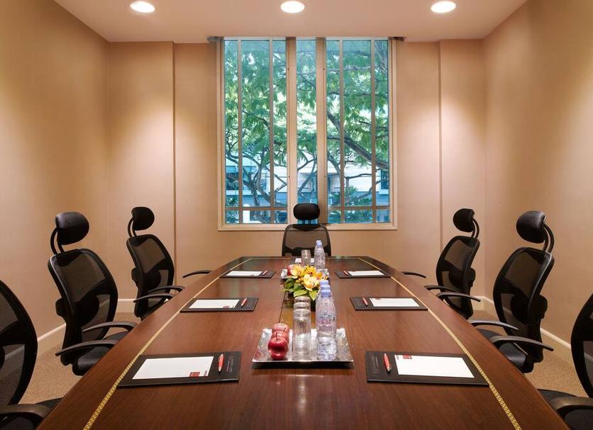 Ruang konferensi Foto