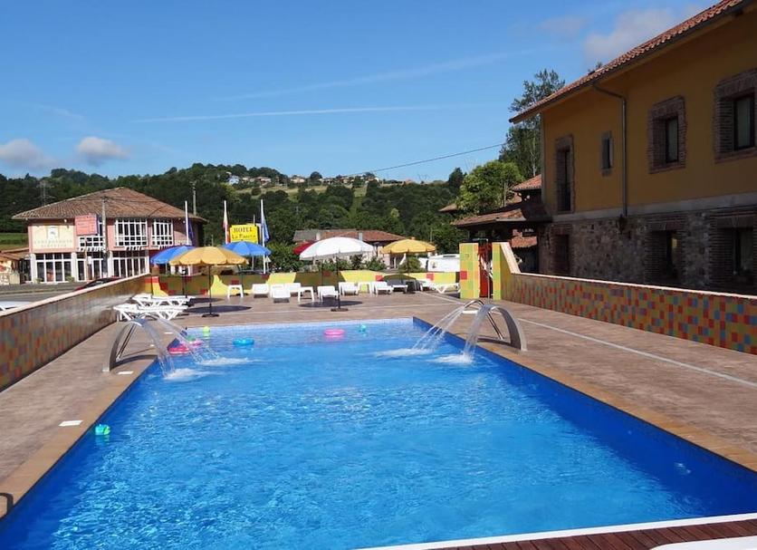 Kolam Foto
