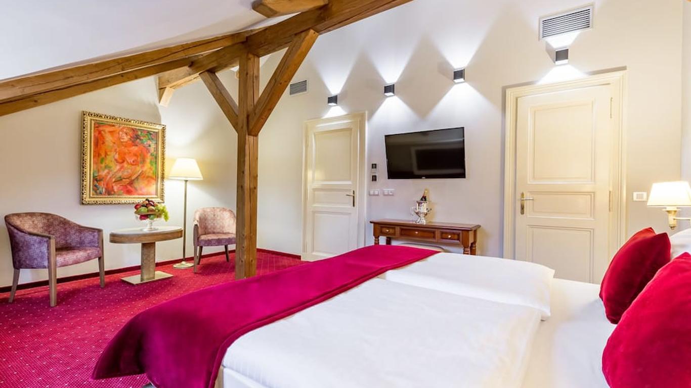 Myo Hotel Caruso