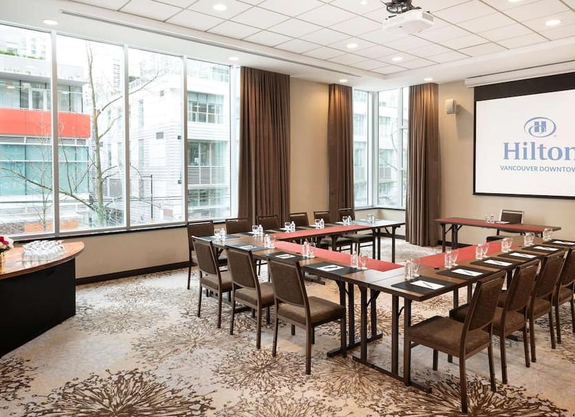 Ruang konferensi Foto