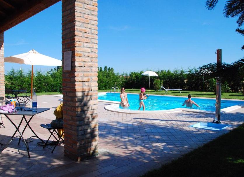 Kolam Foto