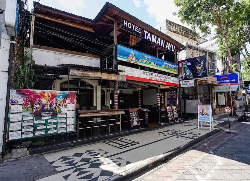 Pemandangan luar Foto